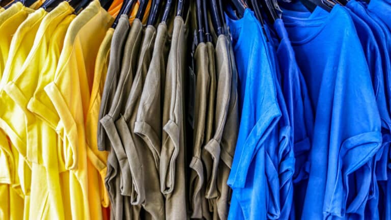 Pourquoi utiliser le t-shirt personnalisé pour votre com