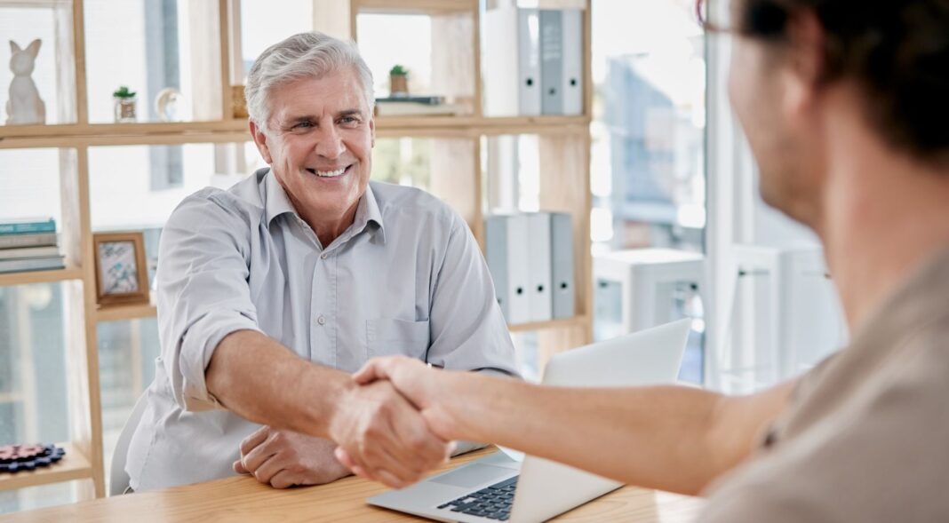 métiers embauche seniors
