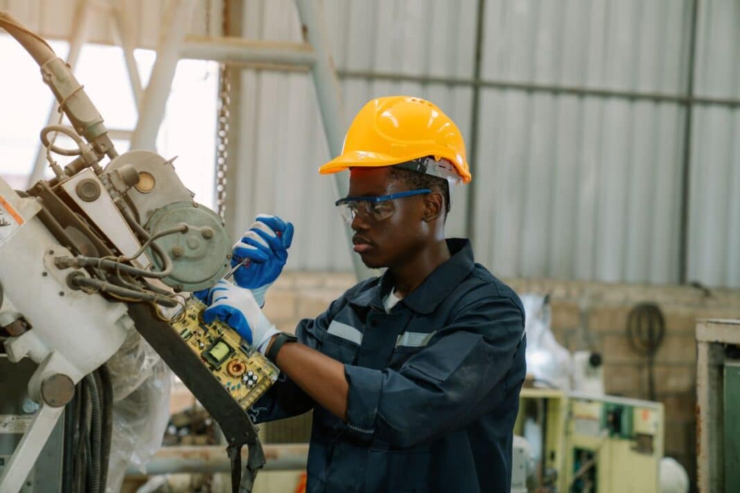 diplome technicien maintenance industrielle